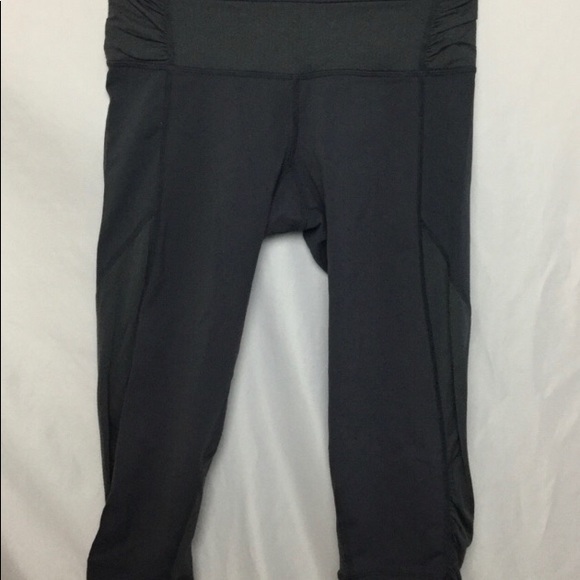 lululemon athletica Pants - Lululemon Black Cropped Leggings size 6